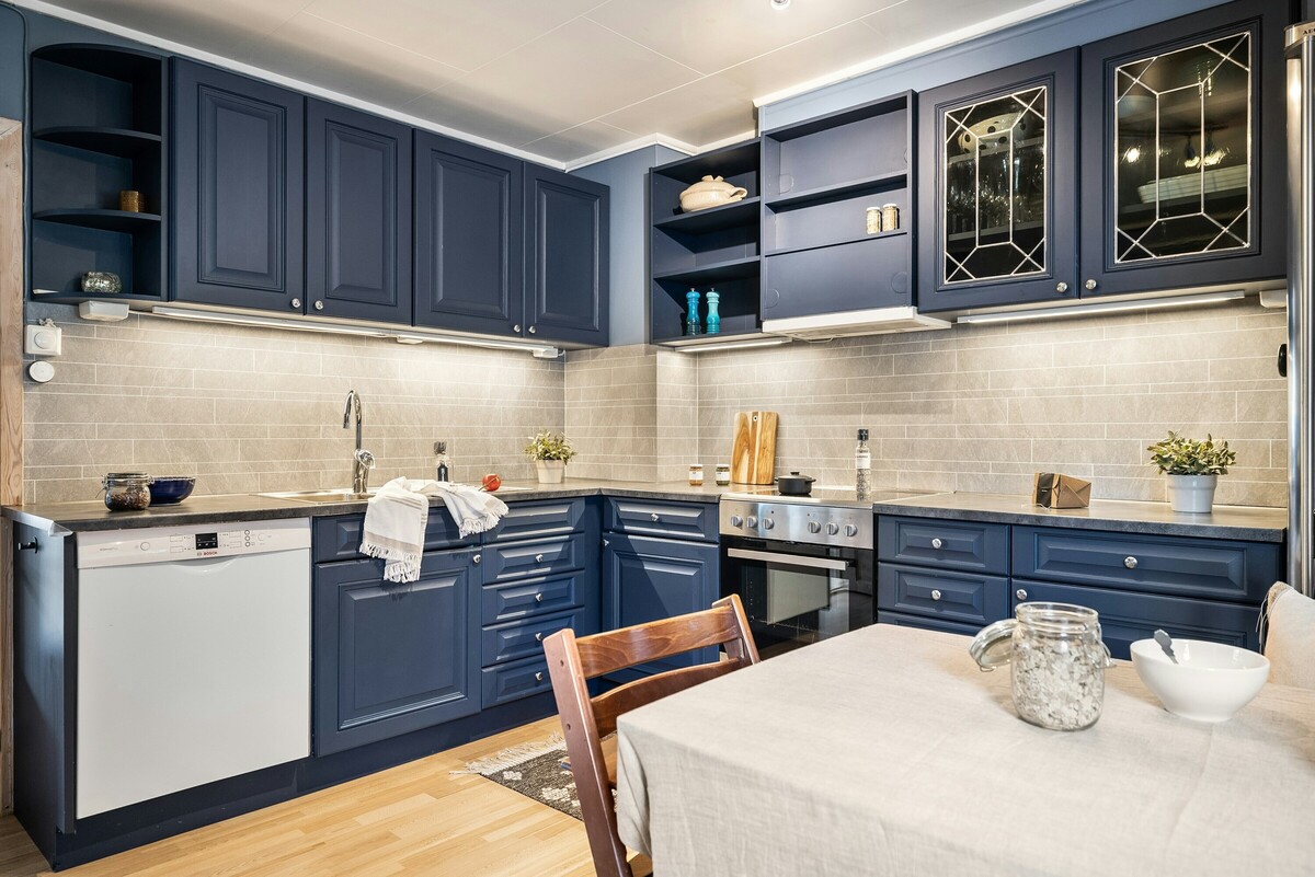 Cabinet Refacing vs. Replacement: Which Is Right for Your Rochester Kitchen?