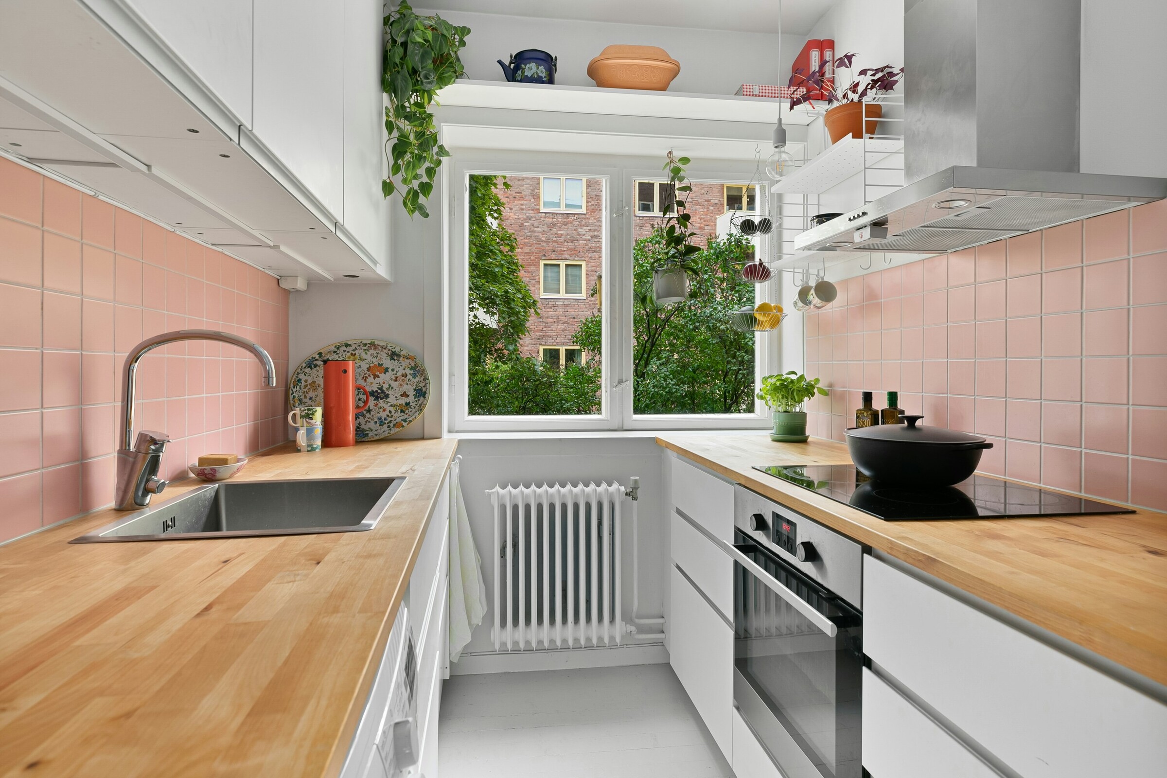 Small Kitchen, Big Impact: Remodeling Rochester's Compact Kitchens Small Kitchen, Big Impact: Remodeling Rochester's Compact Kitchens