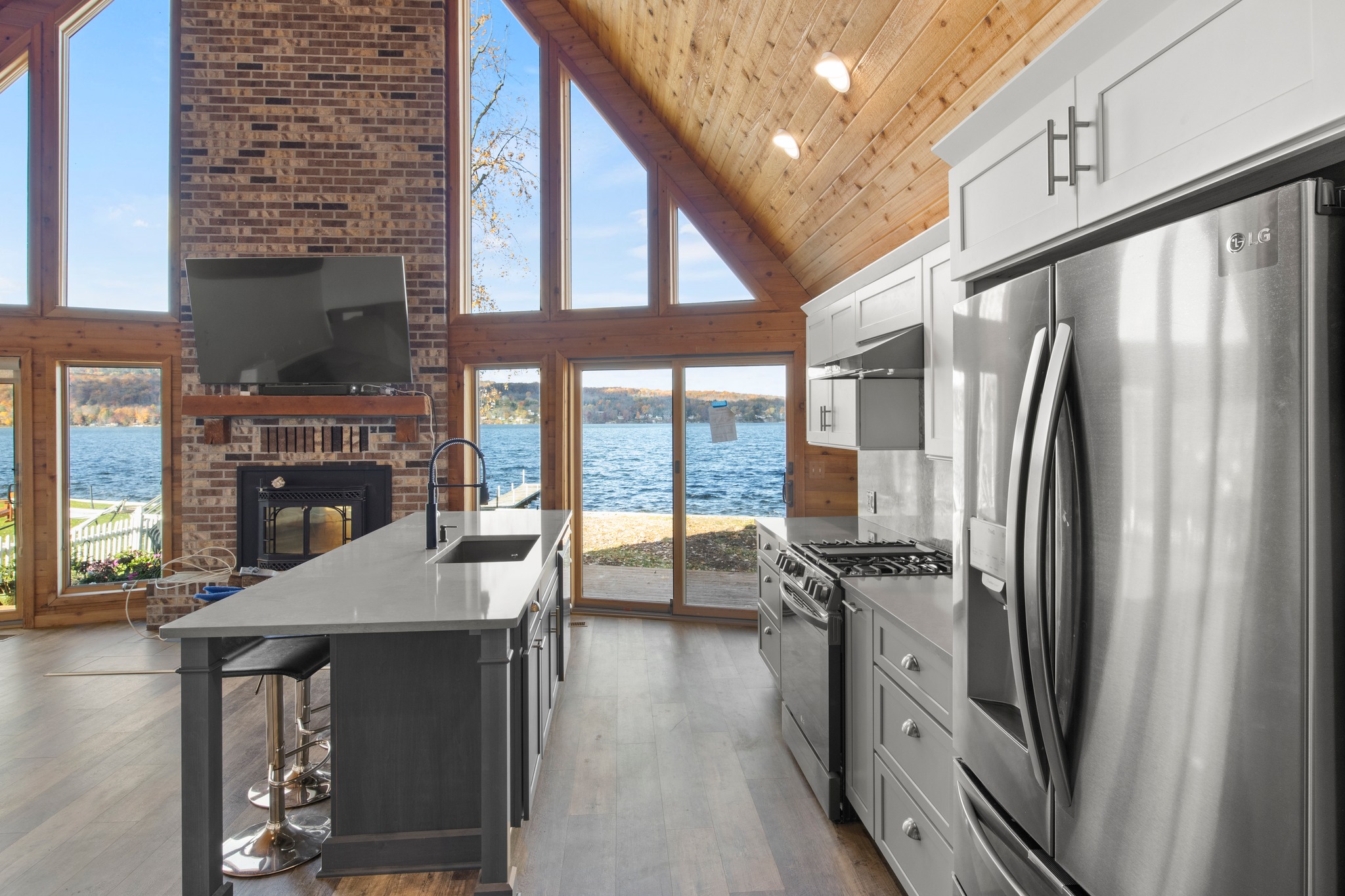 How to Choose the Right Contractor for Your Kitchen Remodel in Rochester